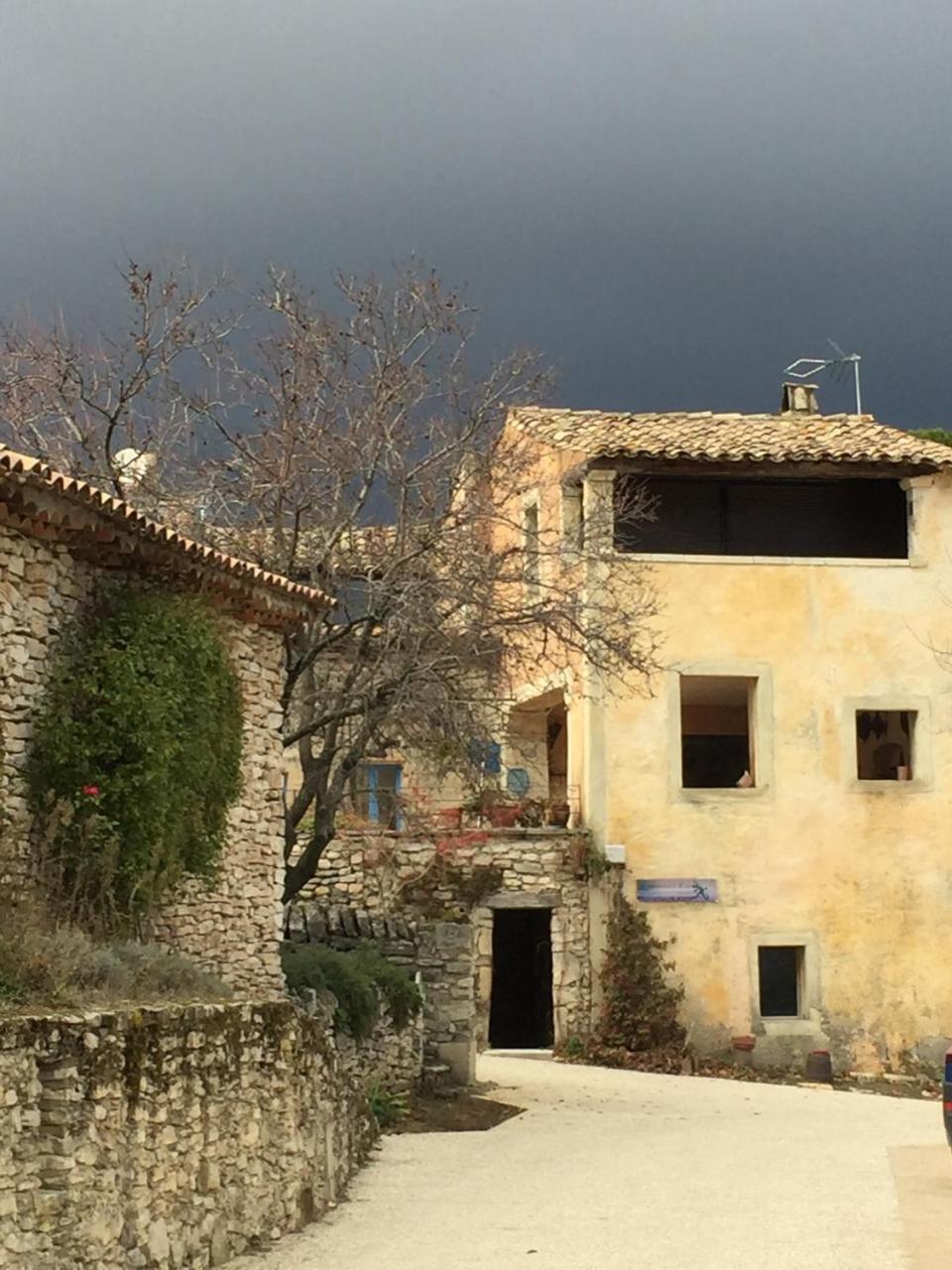 Вілла La Salamandre Bleue Chantemerle-les-Grignan Екстер'єр фото